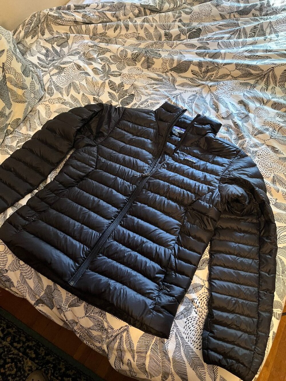 Patagonia Down Sweater Black Medium